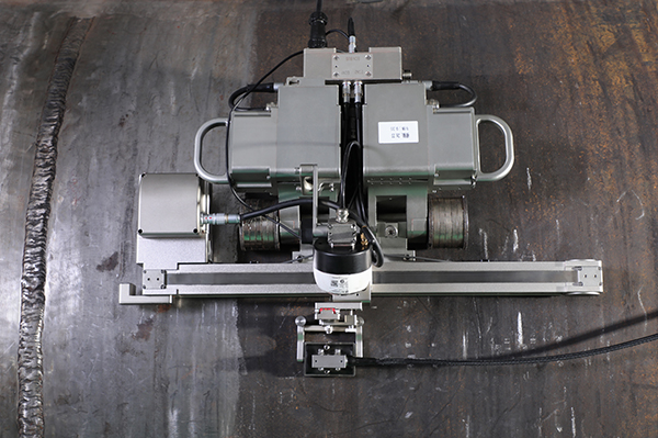 DSC-03 自動爬行掃查器